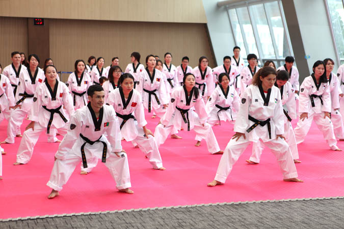 외국인 유학생 한국문화탐방단 아우르기 - 태권도