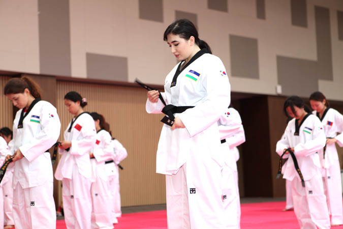 외국인 유학생 한국문화탐방단 아우르기 - 태권도